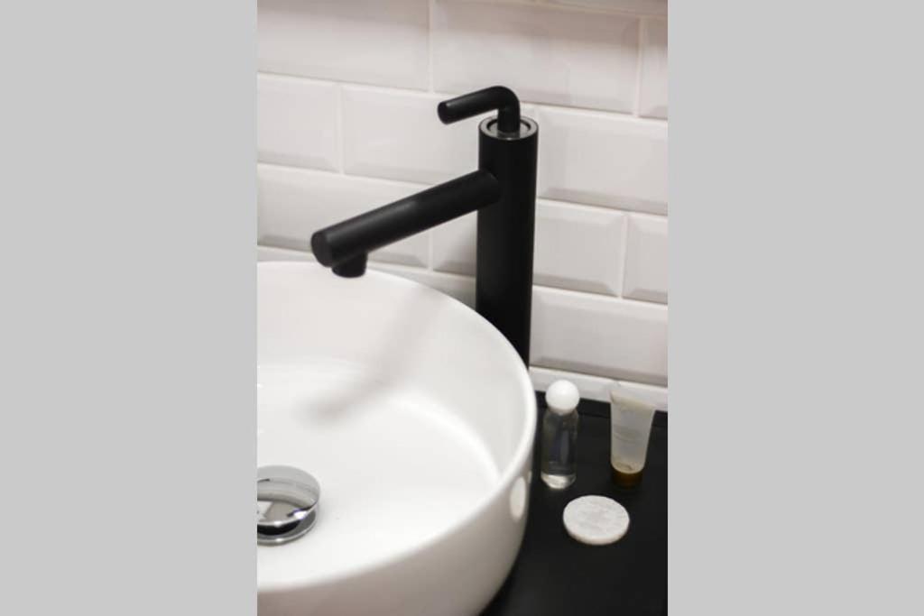 דירות פריז Luxueux Duplex 6 - 8Pers - Full Equipped - Republique מראה חיצוני תמונה